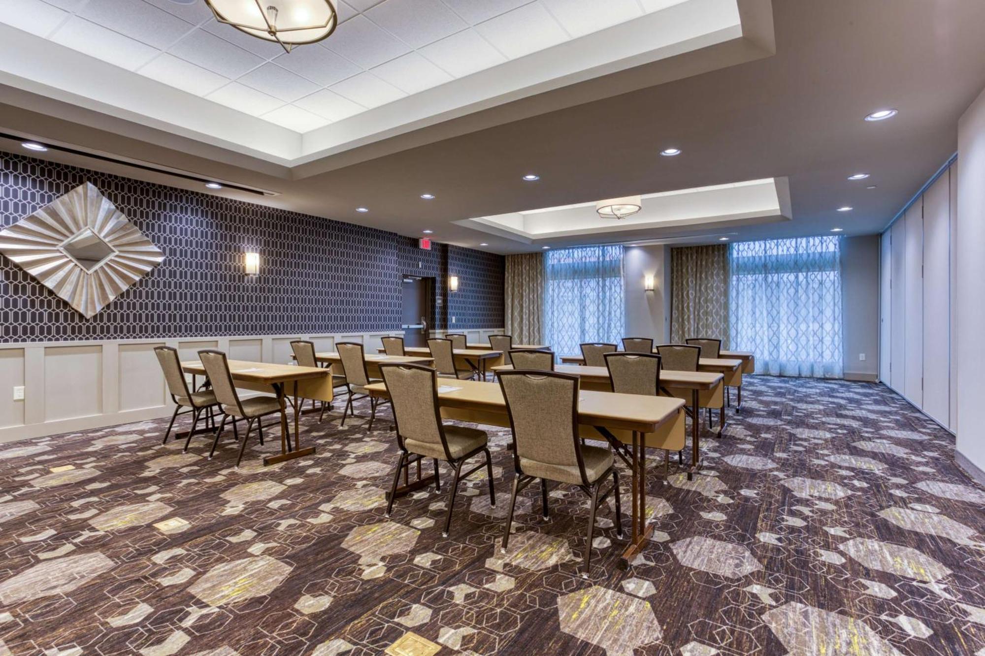 Drury Inn & Suites Columbus Polaris ภายนอก รูปภาพ