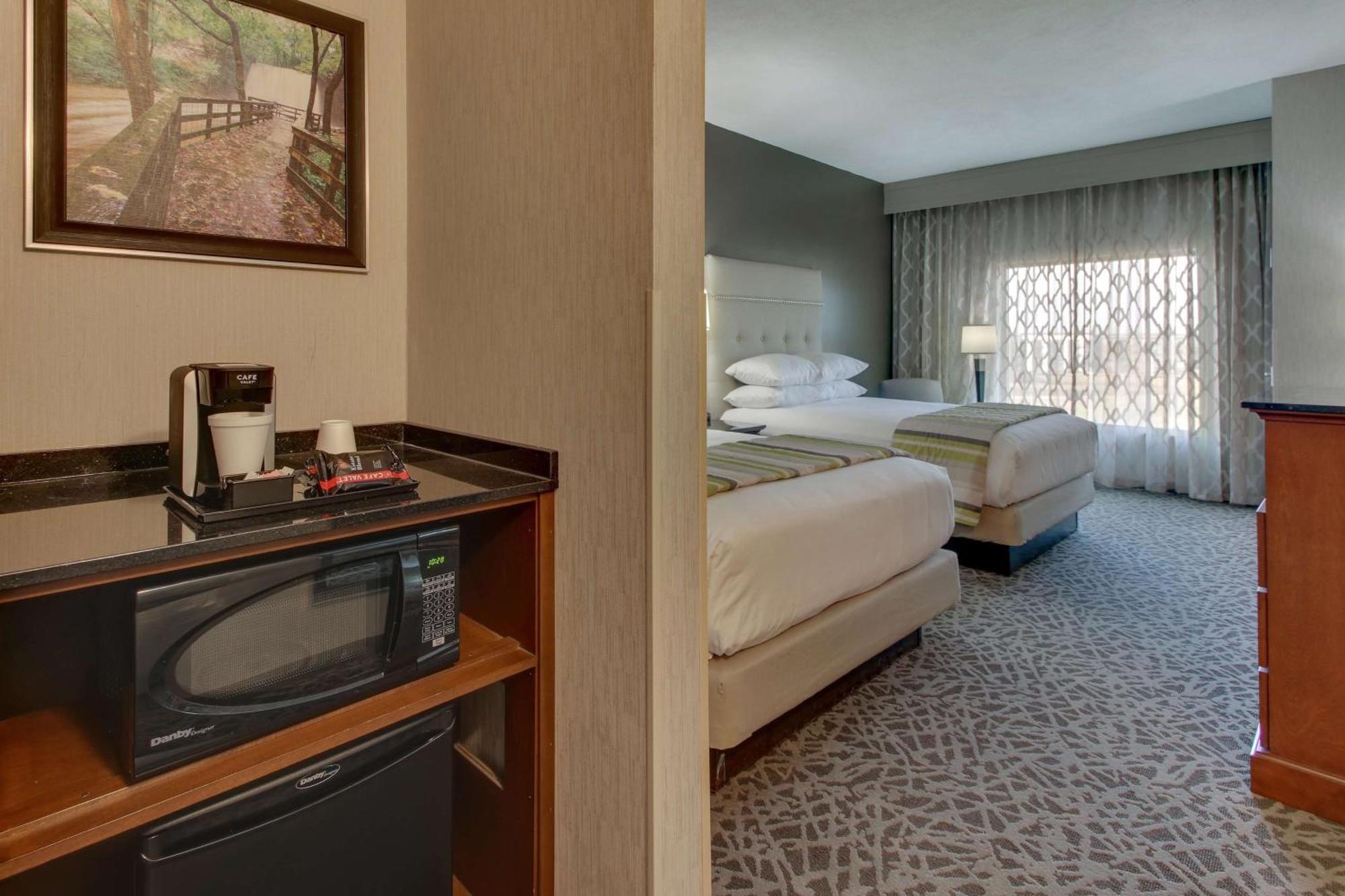 Drury Inn & Suites Columbus Polaris ภายนอก รูปภาพ