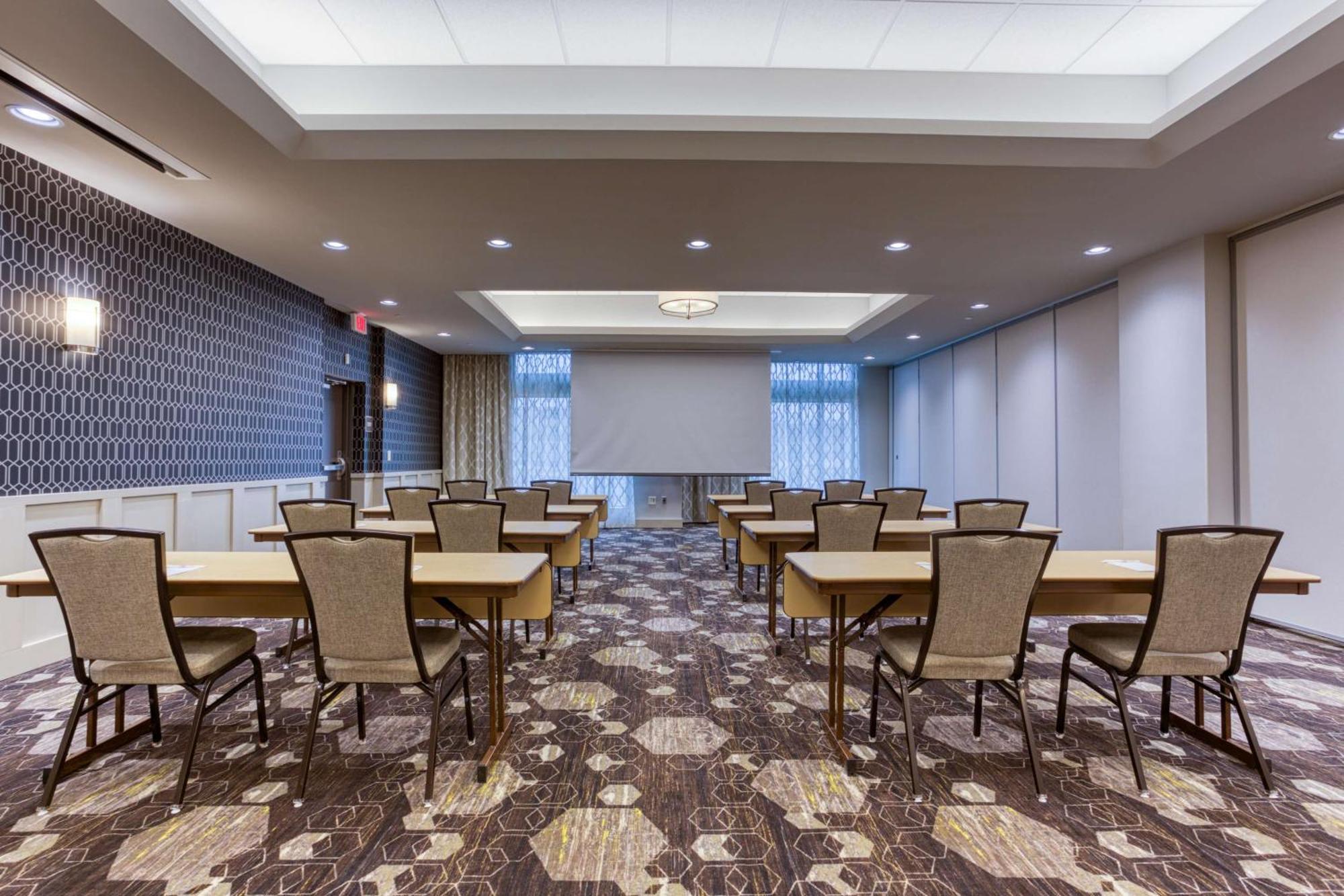Drury Inn & Suites Columbus Polaris ภายนอก รูปภาพ