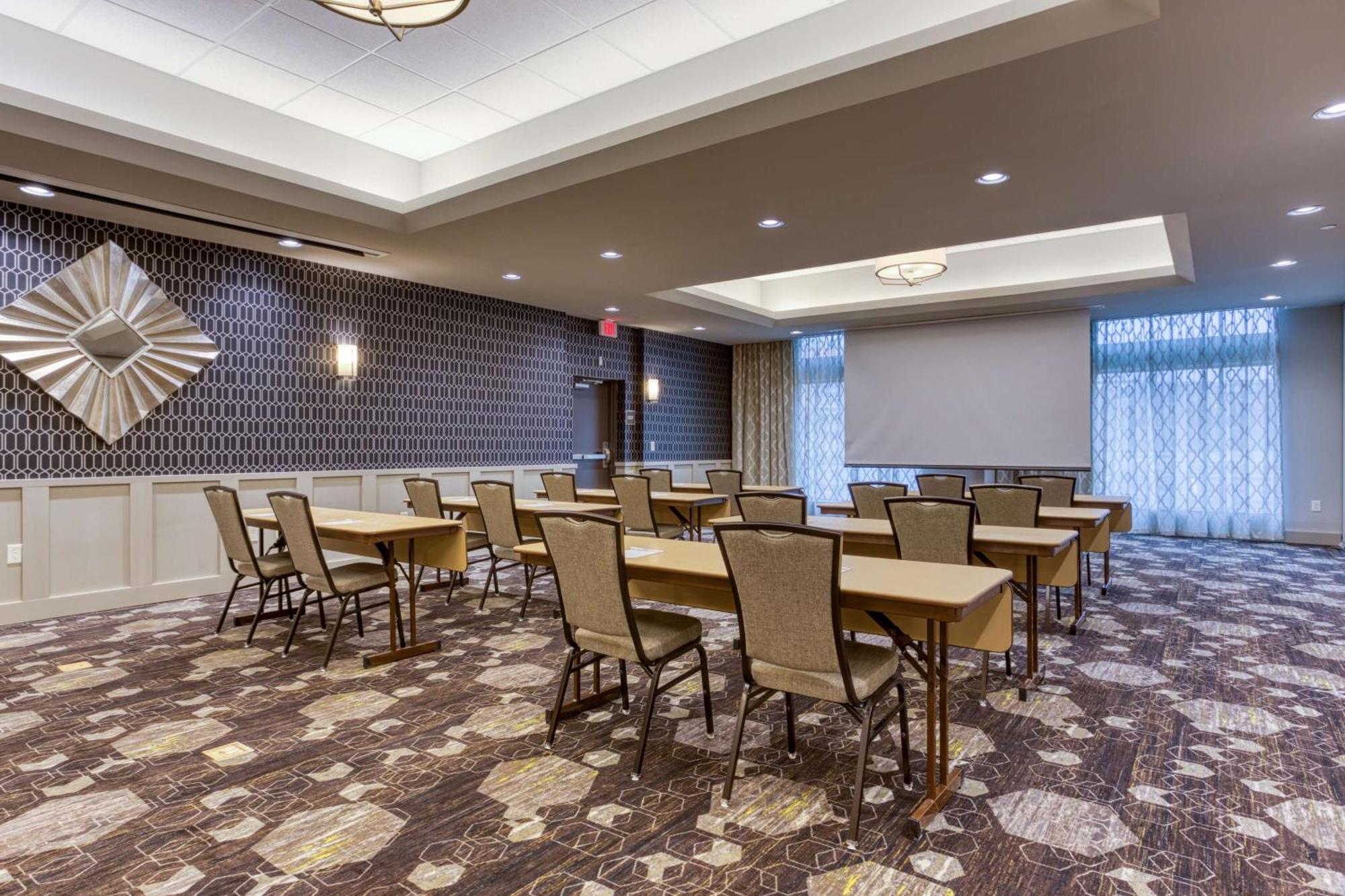 Drury Inn & Suites Columbus Polaris ภายนอก รูปภาพ