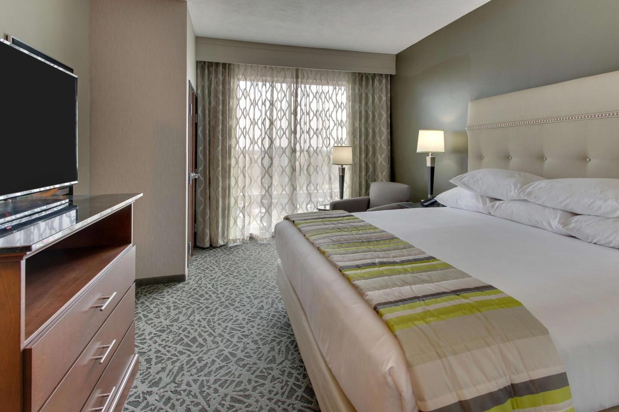 Drury Inn & Suites Columbus Polaris ภายนอก รูปภาพ