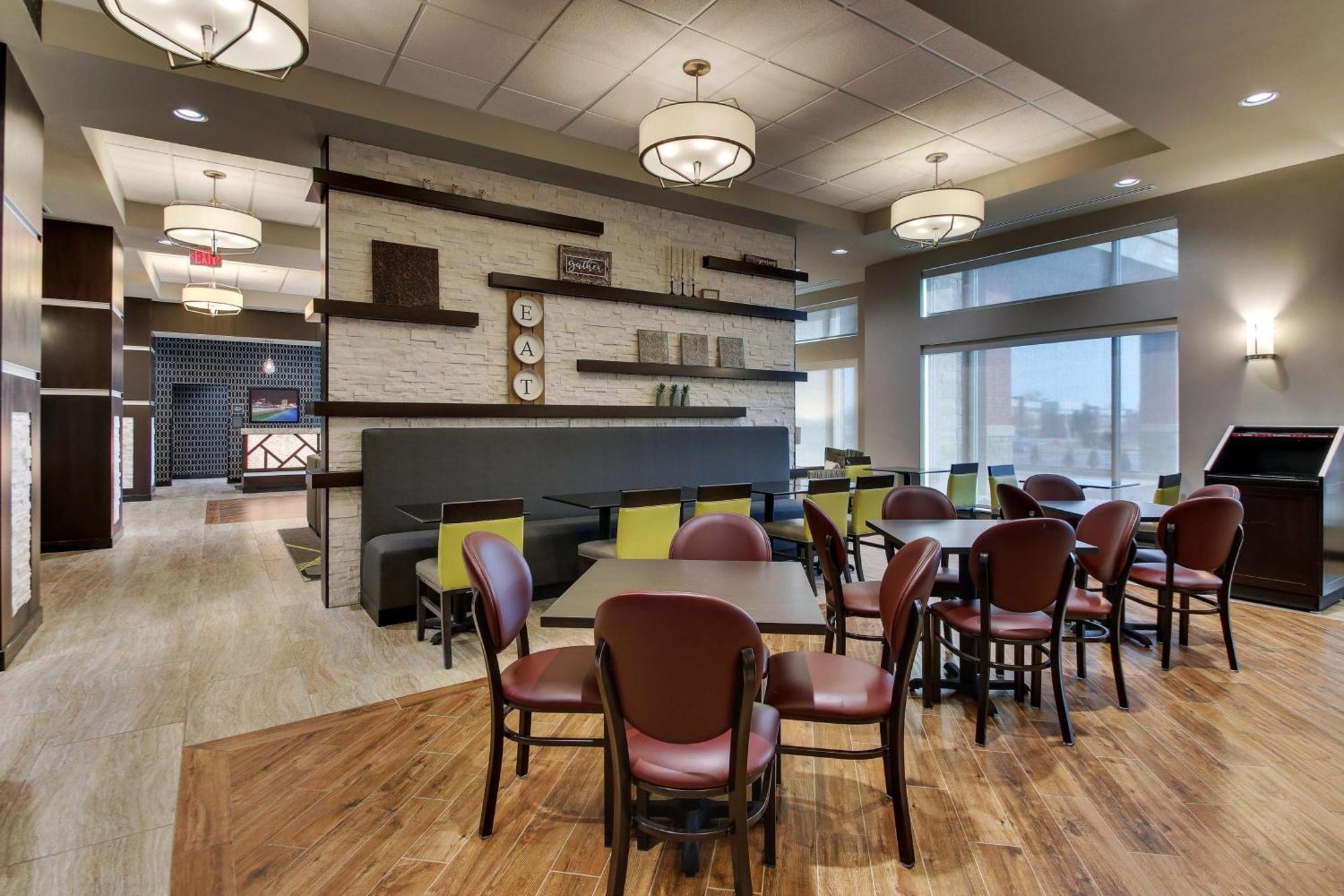 Drury Inn & Suites Columbus Polaris ภายนอก รูปภาพ