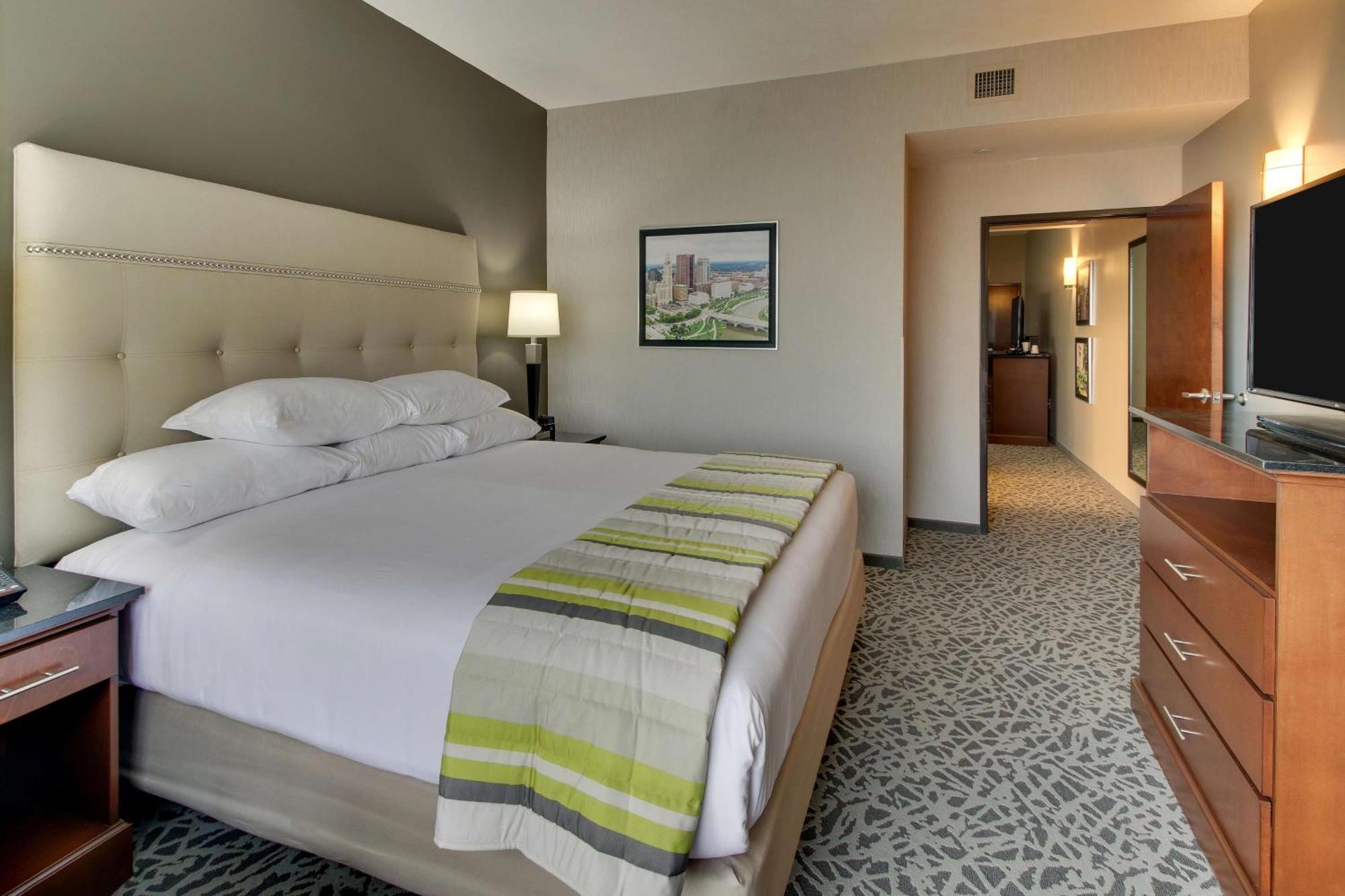 Drury Inn & Suites Columbus Polaris ภายนอก รูปภาพ